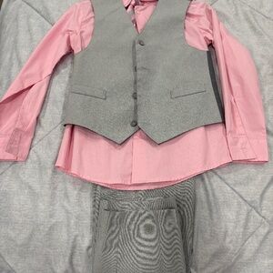 Van Heusen boys suit